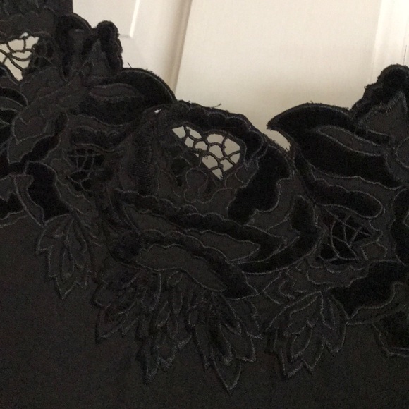 Black designer embellished tank top - Picture 2 of 3